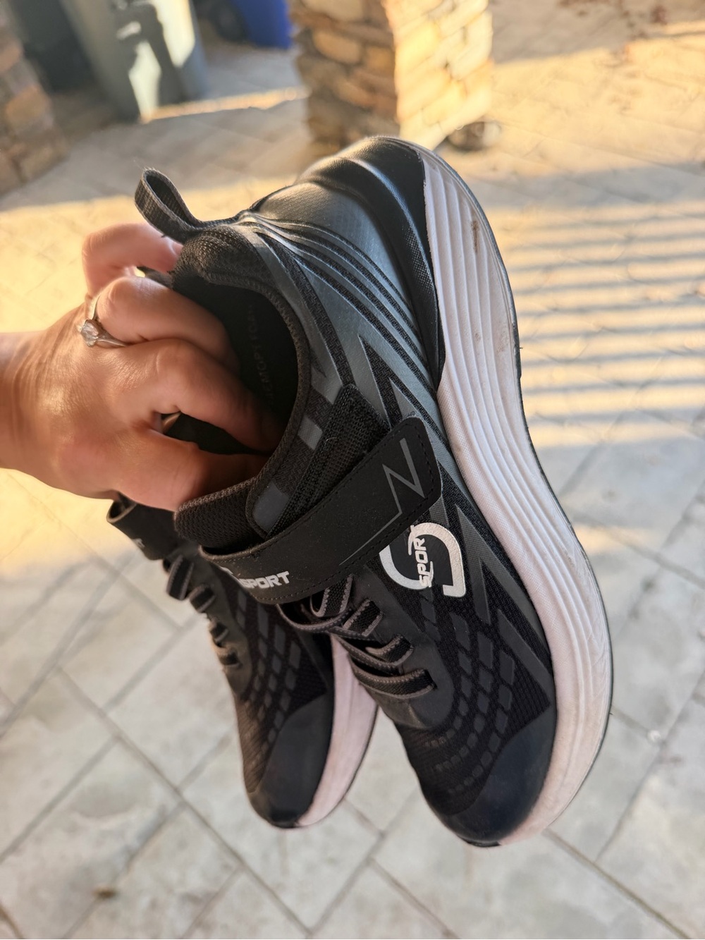 Boys sketchers size 5 big kid